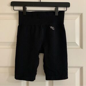 VANQUISH Black High-Waisted Shorts Size Small